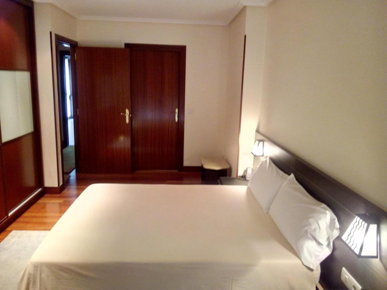 Apartamento Ana Con Garaje Эйбар Экстерьер фото